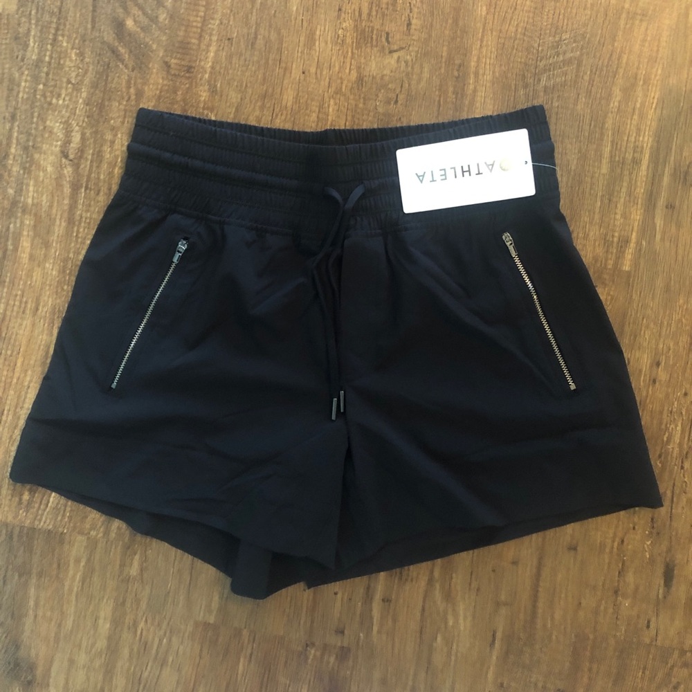 NWT Athleta Camden Short Size 6
